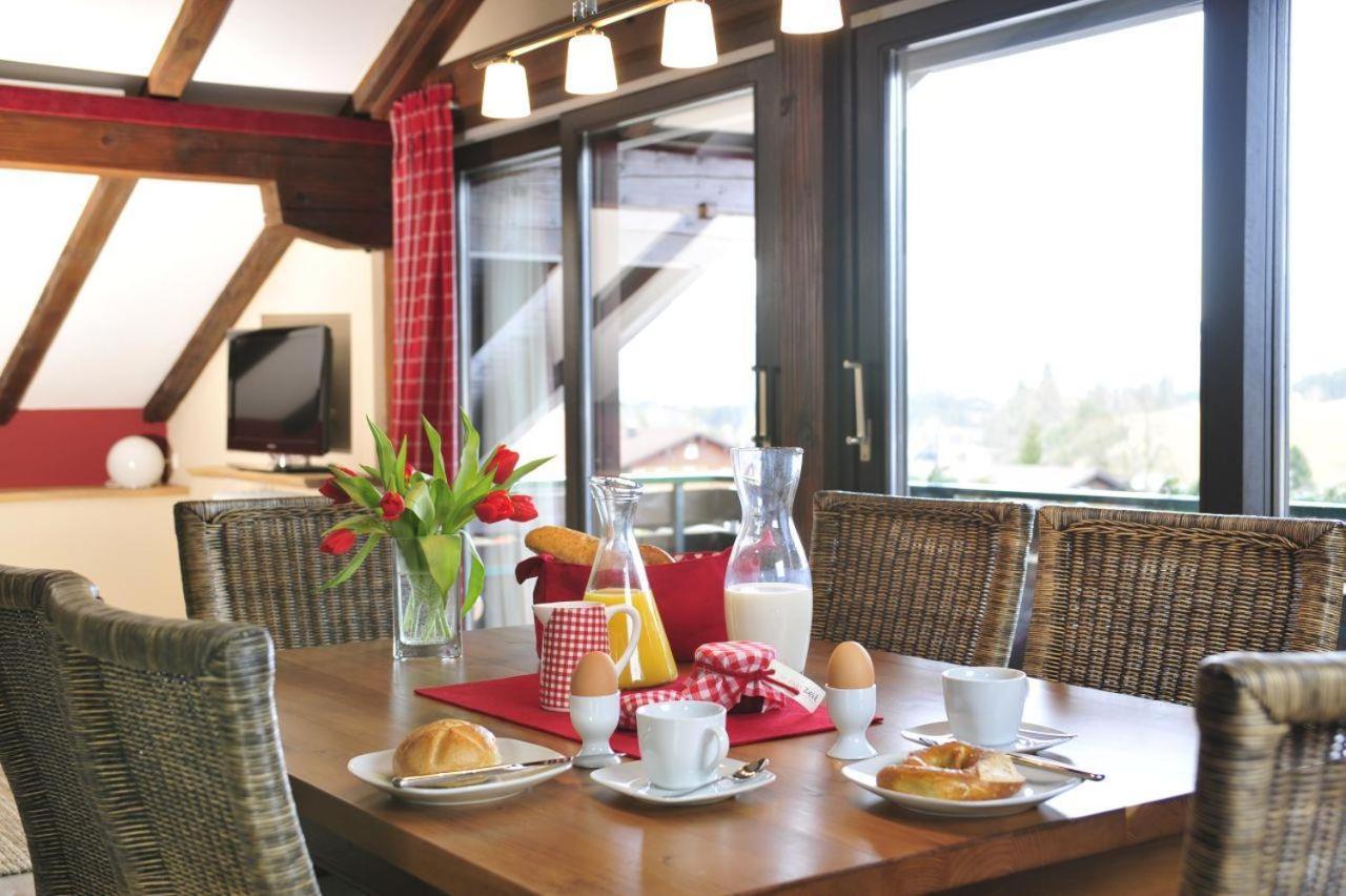 Auszeit Ferienwohnungen Obermaiselstein Exterior foto